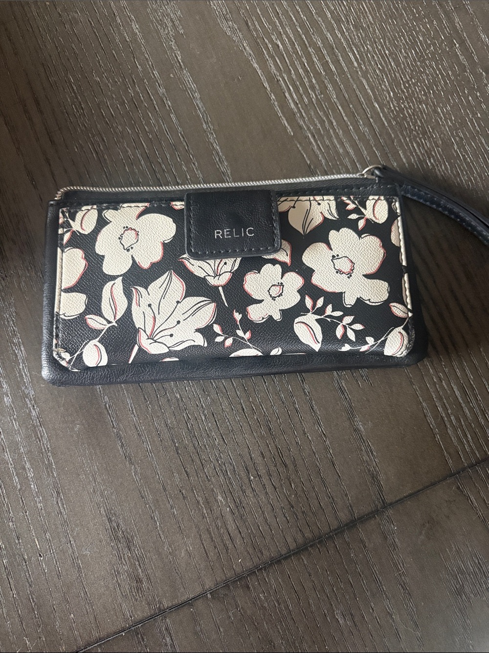 Relic Black Floral Wristlet Phone Case with Cream Blooms